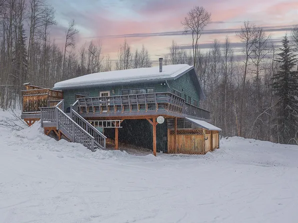 557 Goldstreak Rd, Fairbanks, AK 99712