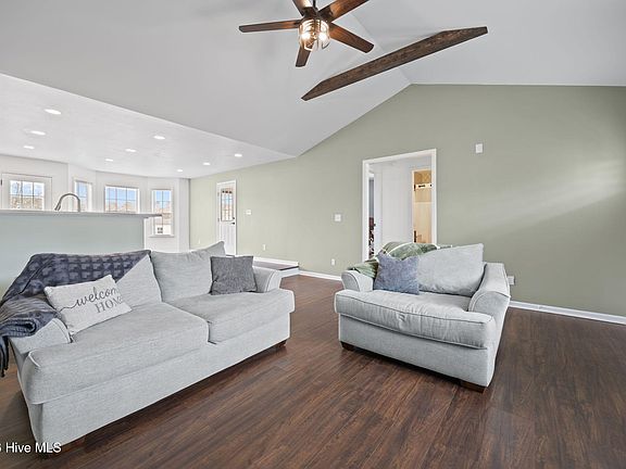 5th image of 3215 Mobleys Bridge Road