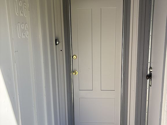 3rd image of 3026 NE Douglas Ave