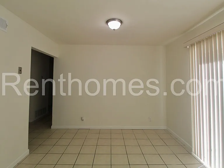 8957 Bogata Cir — Photo 5