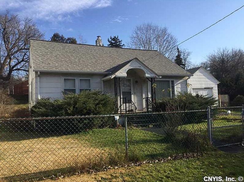 2nd image of 123 Berwyn Ave