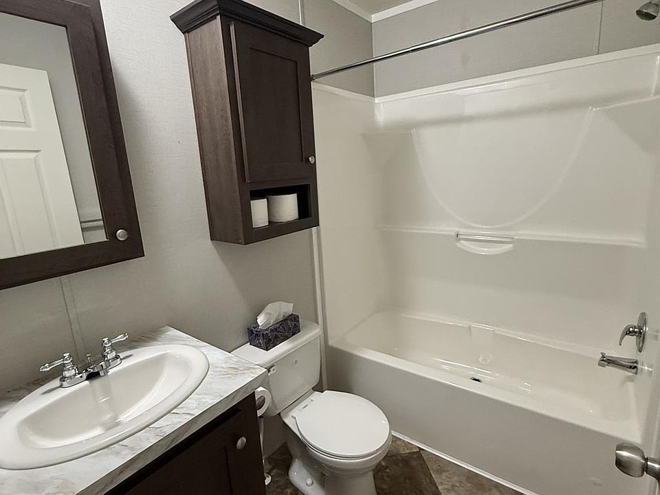 138 E Legrand St, photo 9