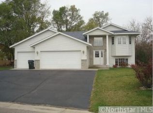 1118 Ashwood Ct, Waite Park, MN 56387