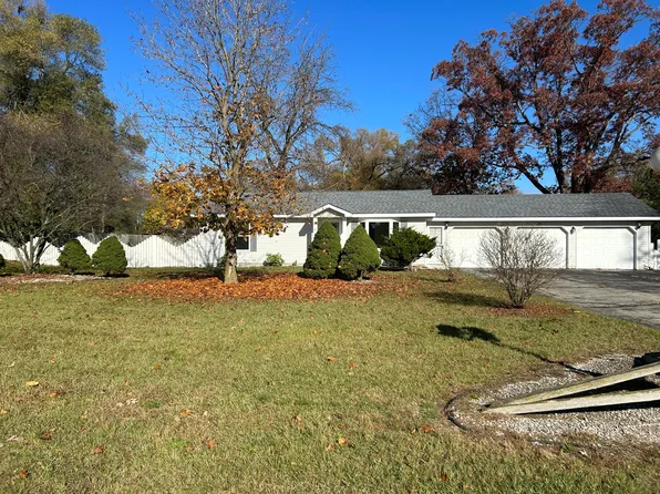 520 Eager St, Belding, MI 48809