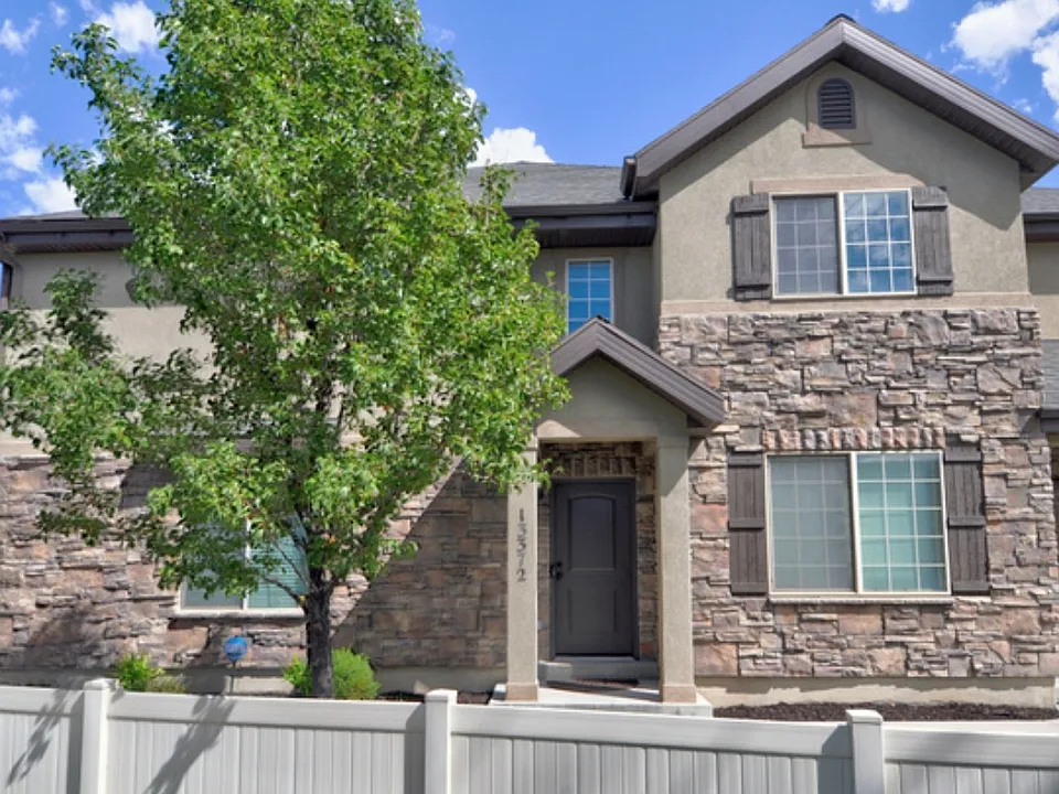 13372 S Saddle Villa Dr
