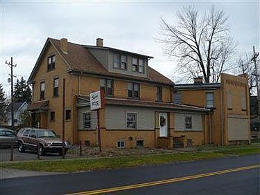 2nd image of 311 Vienna Ave