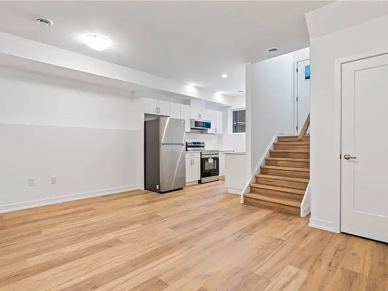 781 Clare Ave #214 — Photo 4