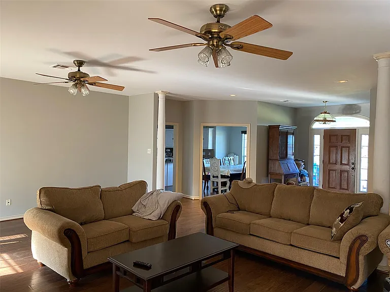 22822 N FM 709 — Photo 9