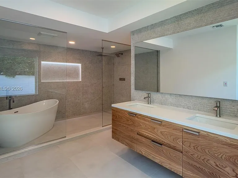 1690 Daytonia Rd — Photo 28