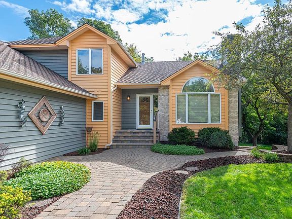 5th image of 440 83rd Ave NW