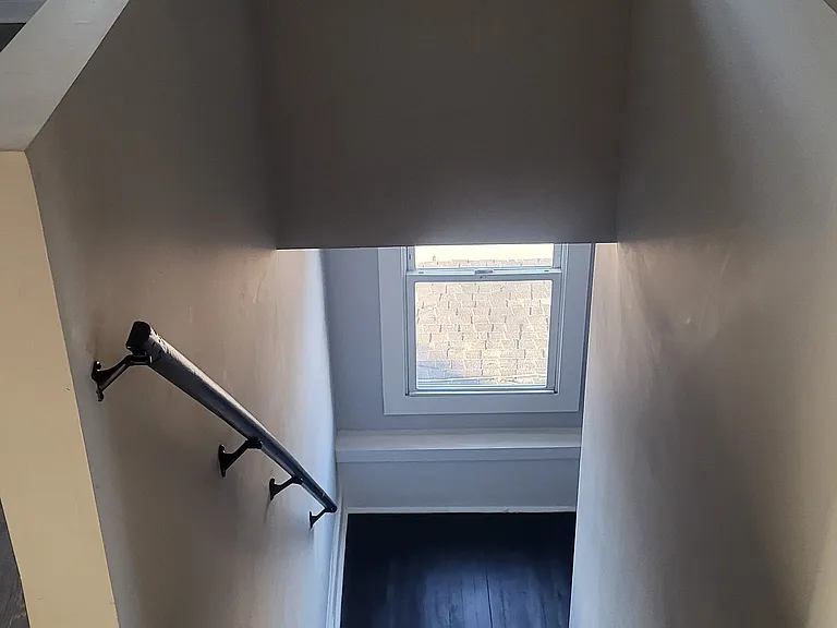 81 E Main St #D — Photo 5