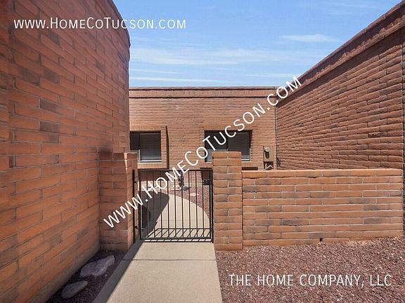 2nd image of 1980 W Myrtlewood Ln