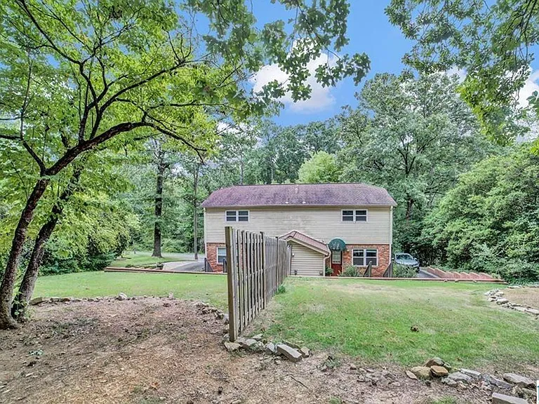 1506 Al Seier Rd — Photo 17