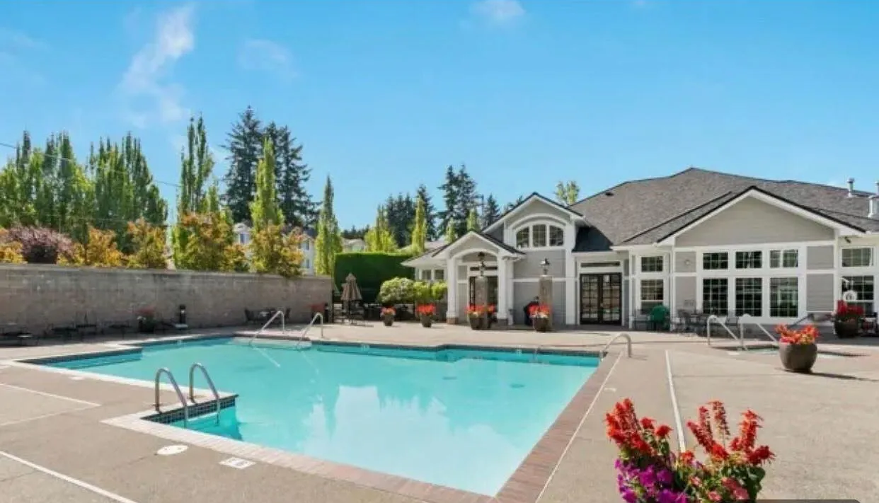 16125 Juanita Woodinville Way — Photo 2