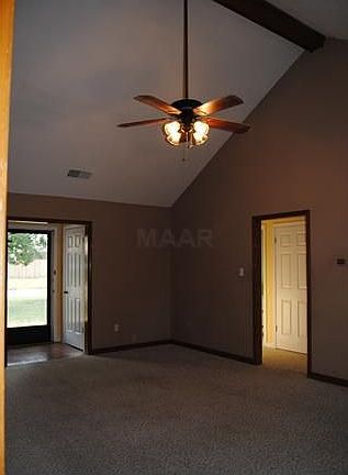 4th image of 30 Beechwood Dr