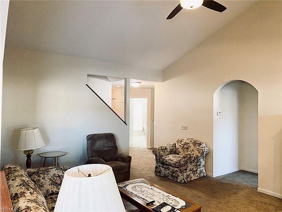 3rd image of 5089 Catawba Place Ln