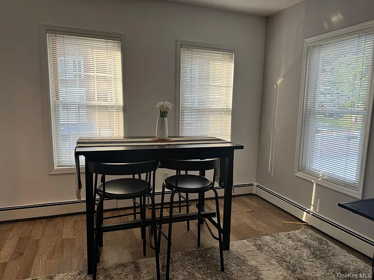 172 Main St #1 — Photo 6
