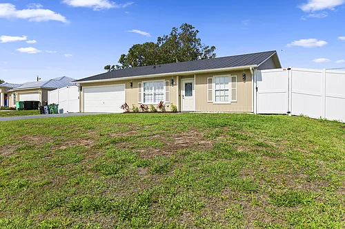4026 SW Kallen St Photo 1