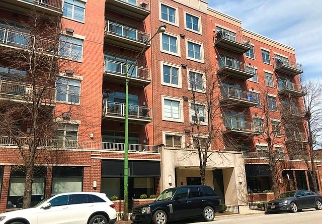 1st image of 950 W Huron St Unit 202