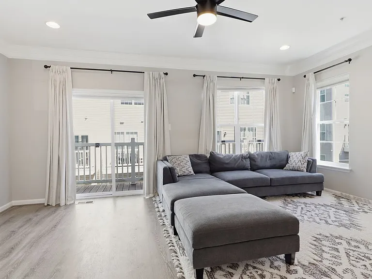7224 Barrberry Ln — Photo 4