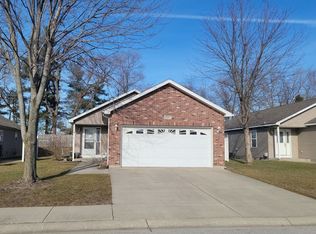 227 4th Ave NE, Demotte, IN 46310