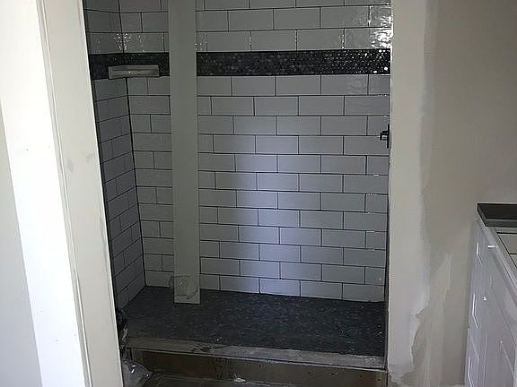 3rd image of 2213 Rightaway Ln