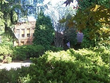 2nd image of 904 Mansell Dr