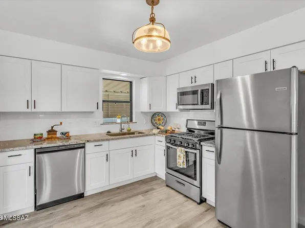 5972 W Rafter Circle St, Tucson, AZ 85713