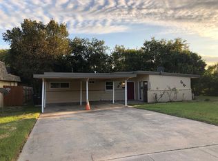 5219 Curzon Ave, Fort Worth, TX 76107