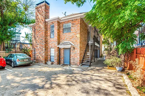 2815 Reagan St #2 Photo 1