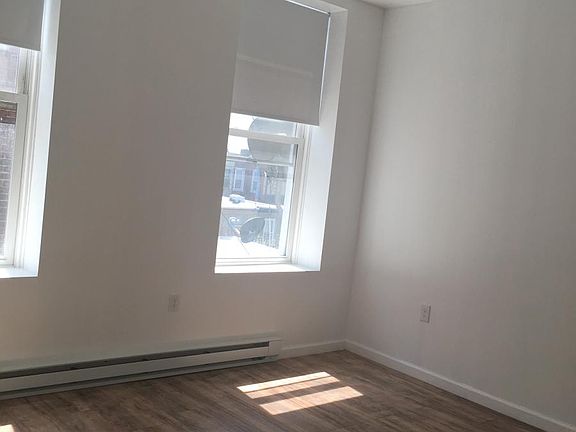 2nd image of 1526 S Broad St Floor 2