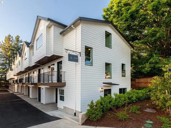6361 E Burnside St, Portland, OR 97215