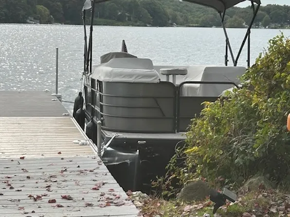 9 Donovan Court, Bristol, CT 06010