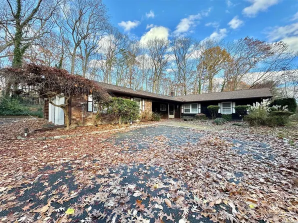 23 Ebbtide Lane, Dix Hills, NY 11746