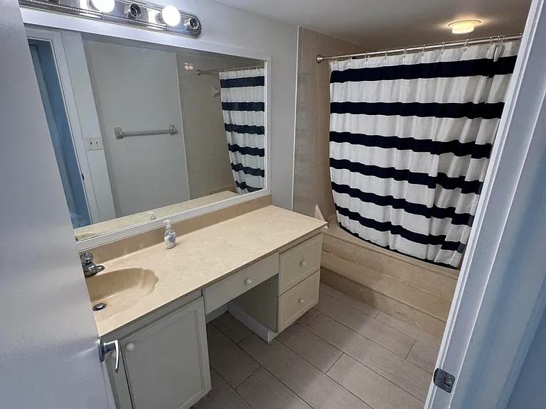 612 Executive Center Dr #102 — Photo 3