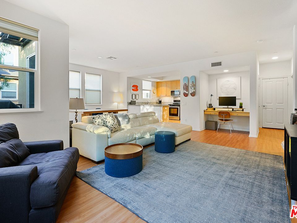 1st image of 8620 Belford Ave APT 301