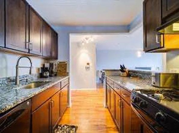 150 Feather Bed Lane image 12 of 24