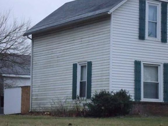 2nd image of 300 N Franklin St