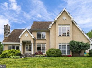 11 Brampton Rd, Malvern, PA 19355