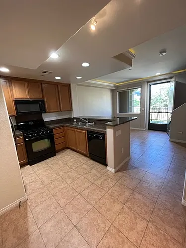 838 Tarragon Ln Photo 1