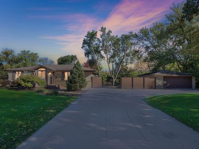 4816 Overlook Dr, Bloomington, MN, 55437