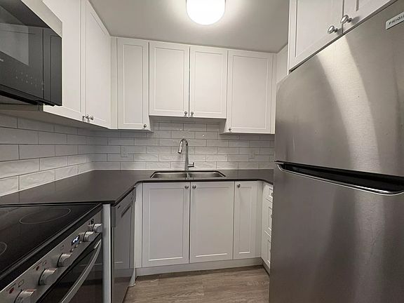 2nd image of 286 Chandler Dr #109