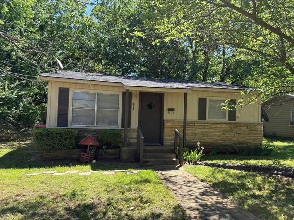 210 31st St NW, Paris, TX 75460