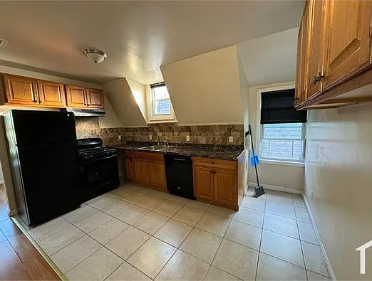 44 Durand Pl #3 — Photo 1