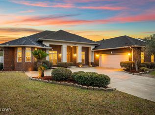 140 Cottonwood Cir, Lynn Haven, FL 32444