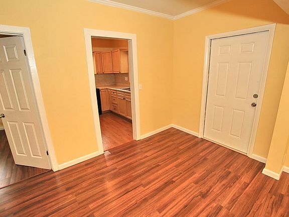 4th image of 712 N C St