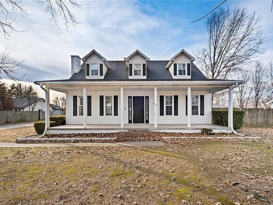 1st image of 3404 N West Dr