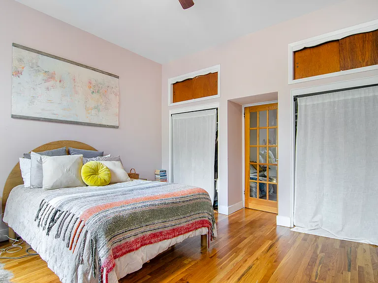 596 Henry St #1 — Photo 7