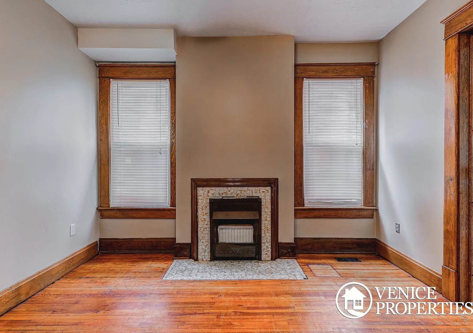 5 Bedroom on OSU Campus — Photo 4