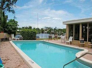 656 Kensington Pl, Wilton Manors, FL 33305